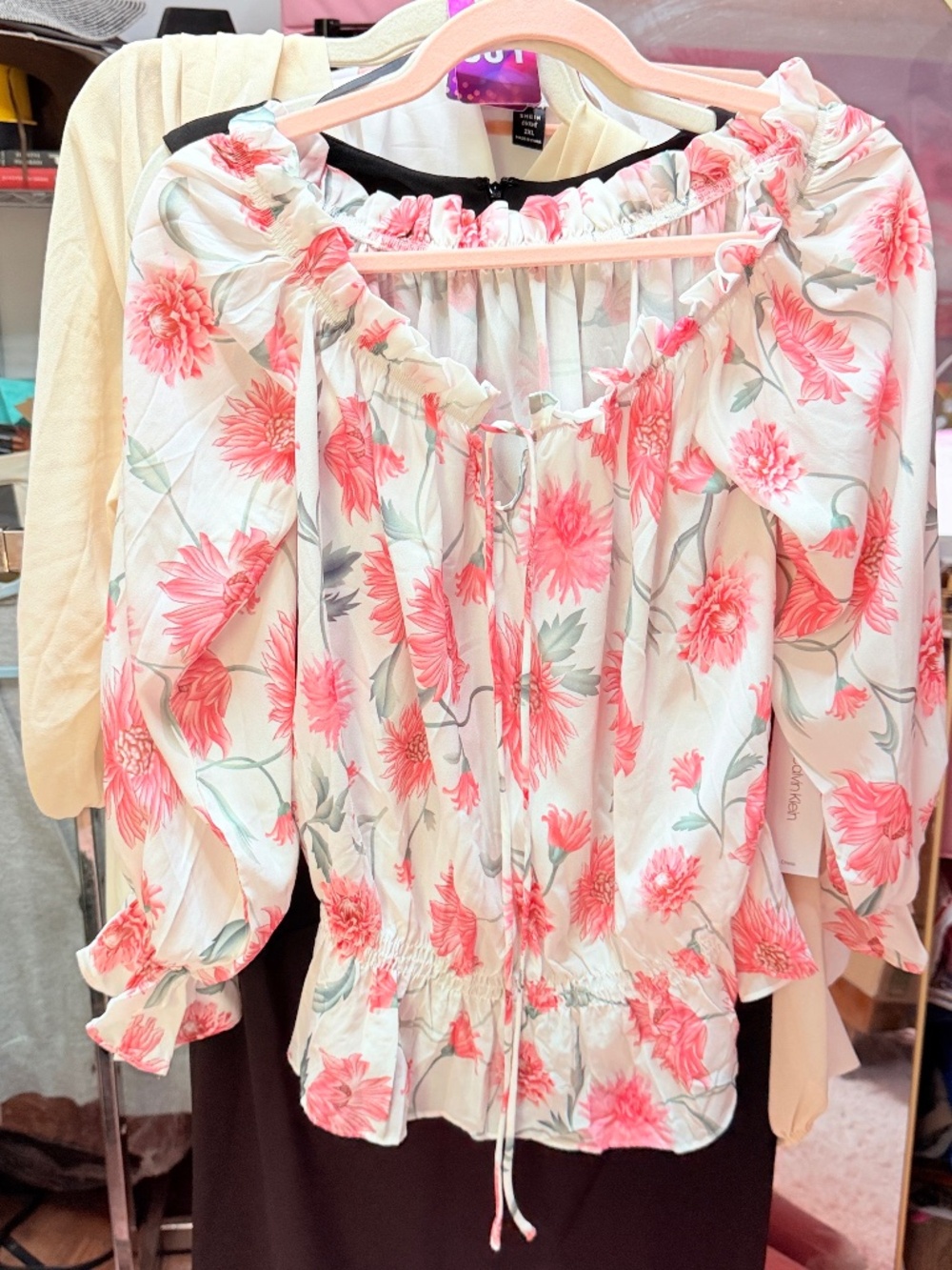 Perfect Summer Floral Flowing Blouse in XL by Shein